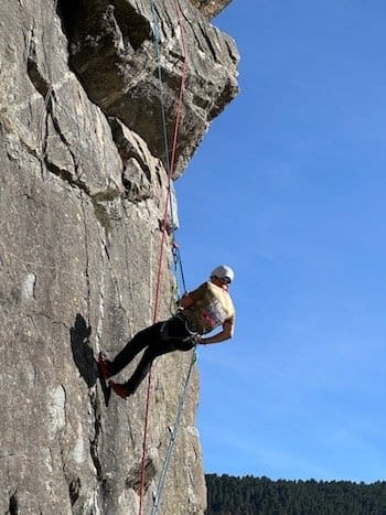 Escalade en montagne près de Font-romeu dans les Pyrénées-Orientales. Escalade en montagne près de Font-romeu dans les Pyrénées-Orientales.